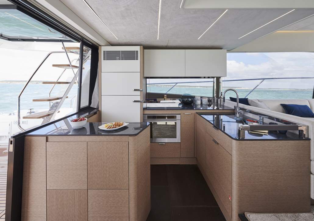 Prestige 590 Flybridge Interior - 7.JPG