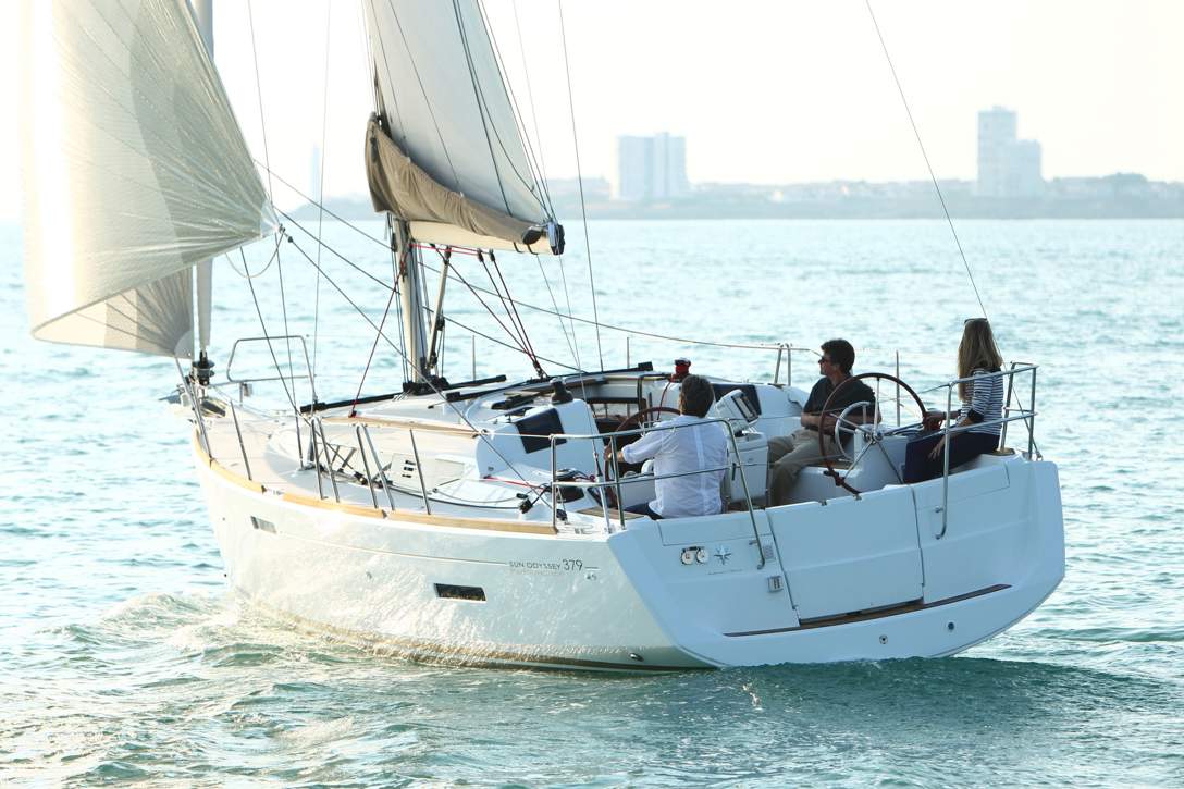 Jeanneau Sun Odyssey 389 Exterior - 7.jpg