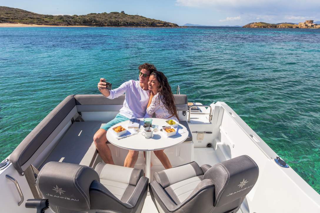 Jeanneau Cap Camarat 6.5 CC Serie 3 Exterior - 2.JPG