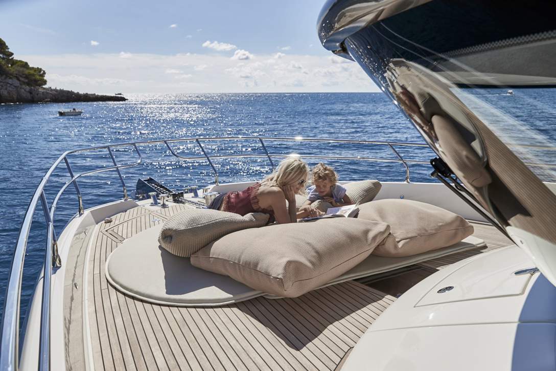 Prestige X70 Exterior - 1.JPG