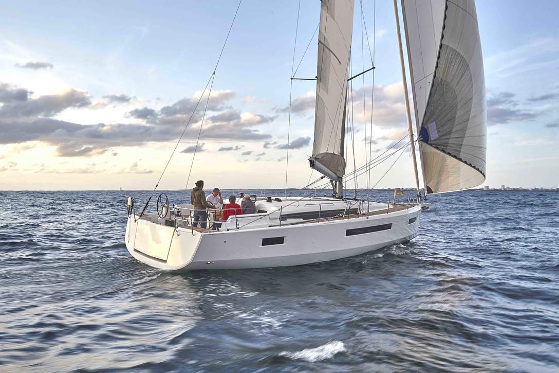 Jeanneau Sun Odyssey 490 Exterior - 33.JPG