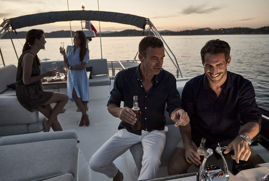 Prestige 590 Flybridge Exterior - 40.JPG