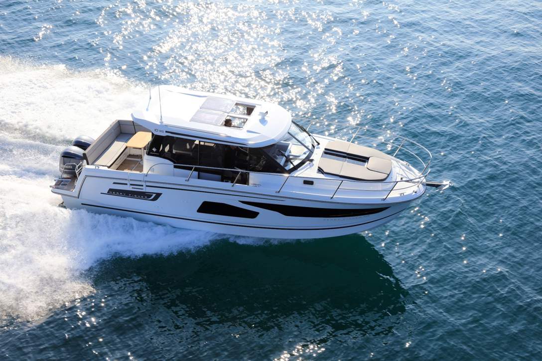 Jeanneau Merry Fisher 1095 HB Exterior - 20.JPG