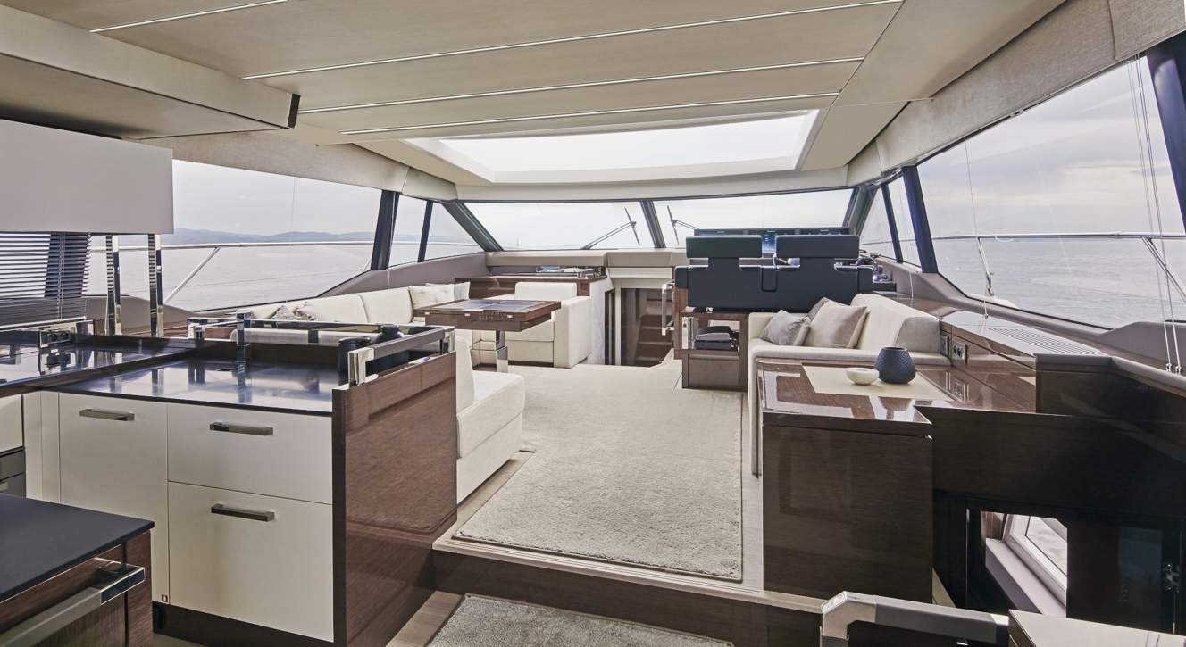 Prestige 630 S Interior - 17.JPG