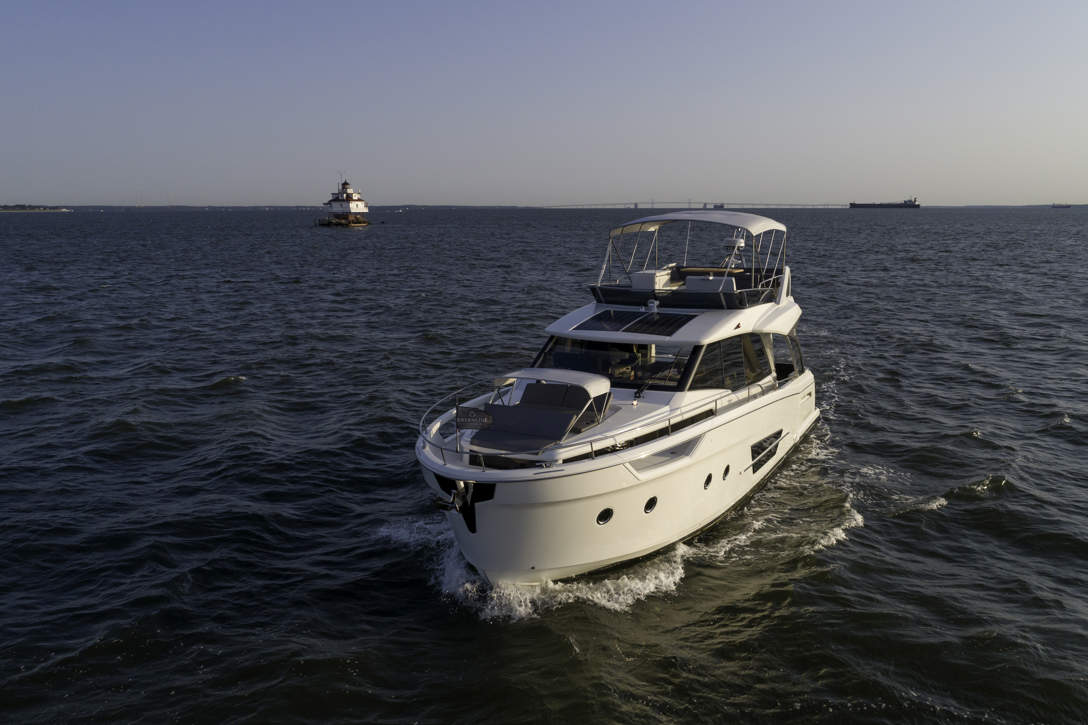 Greenline 45 Fly03