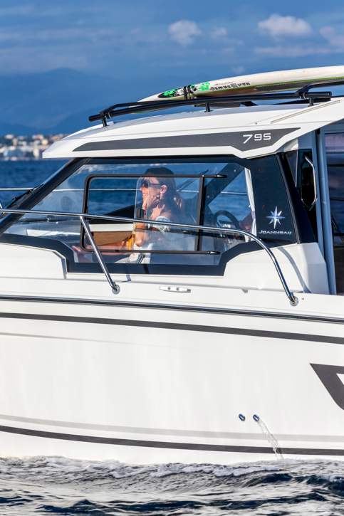 Jeanneau Merry Fisher 795 Serie 2 HB Exterior - 46.JPG