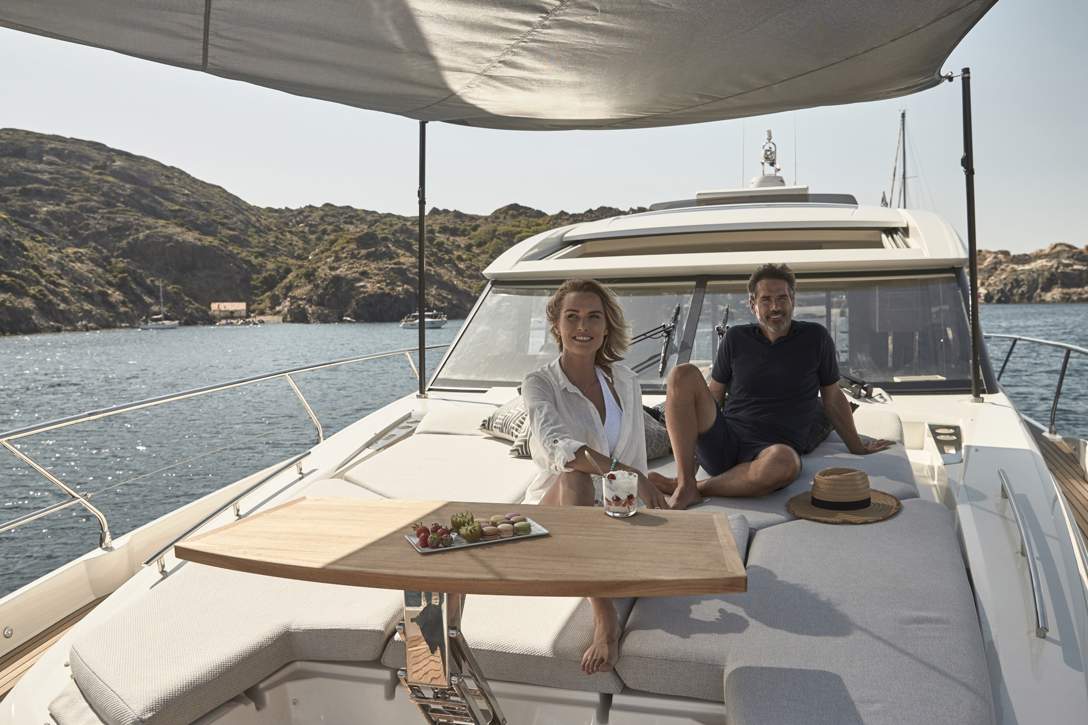Prestige 590 S Exterior - 28.JPG