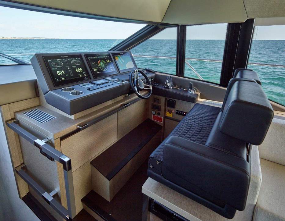Prestige 630 Flybridge Interior - 9.jpg