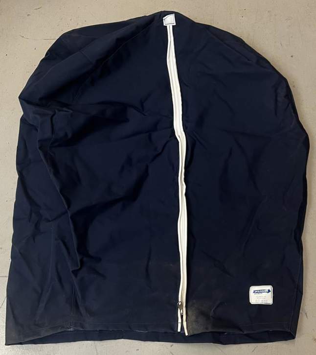 8128098-large.jpg