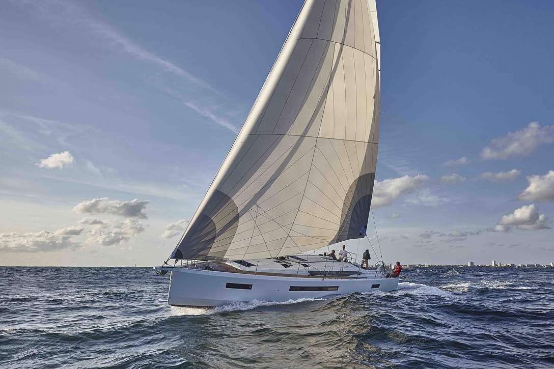 Jeanneau Sun Odyssey 490 Exterior - 30.JPG