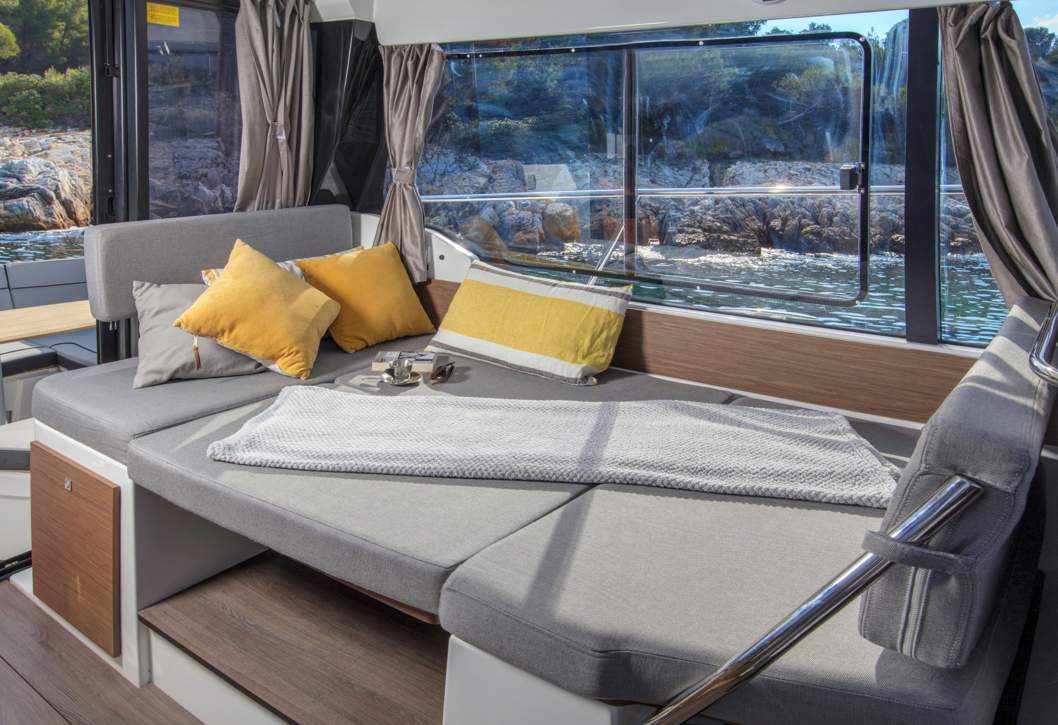 Jeanneau Merry Fisher 1095 HB Interior - 26.JPG