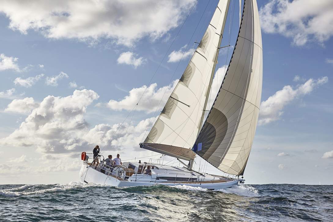 Jeanneau Sun Odyssey 490 Exterior - 60.JPG