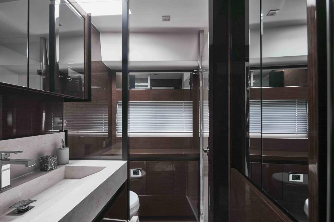 Prestige 630 S Interior - 31.JPG
