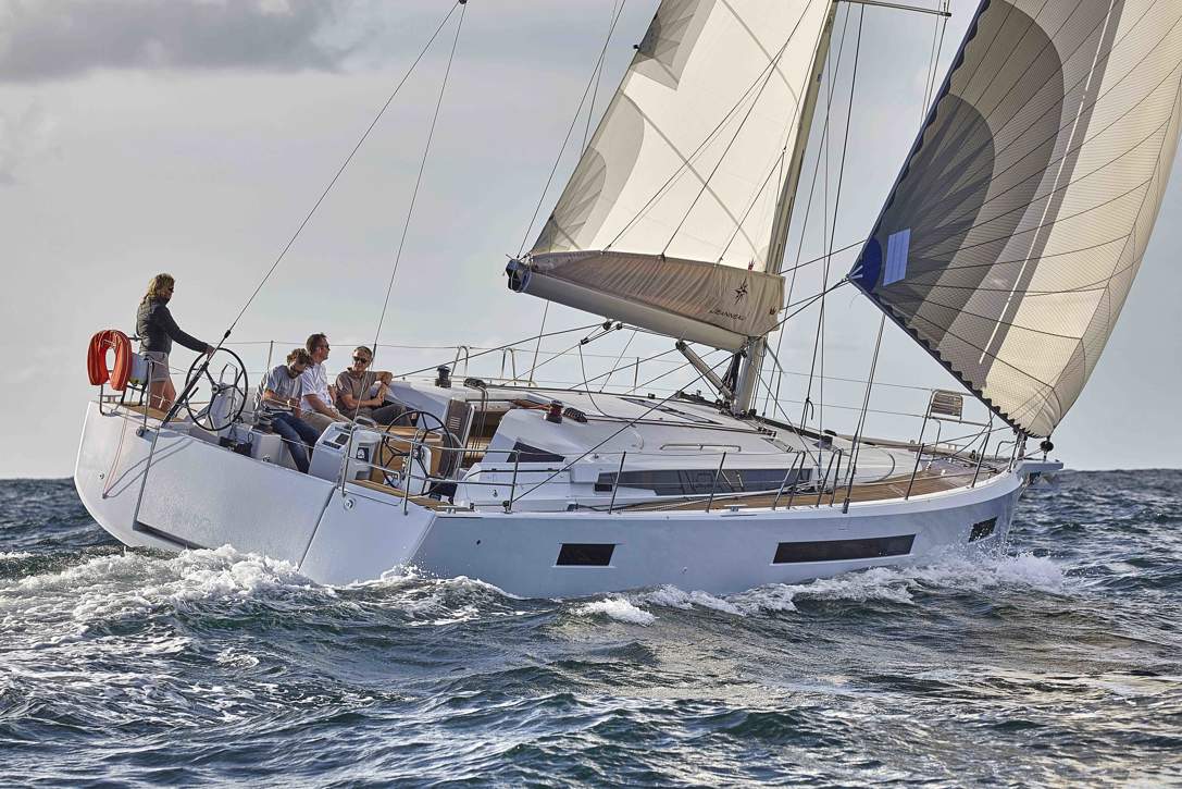 Jeanneau Sun Odyssey 490 Exterior - 26.JPG