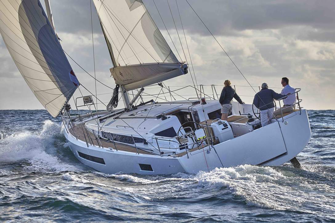 Jeanneau Sun Odyssey 490 Exterior - 29.JPG