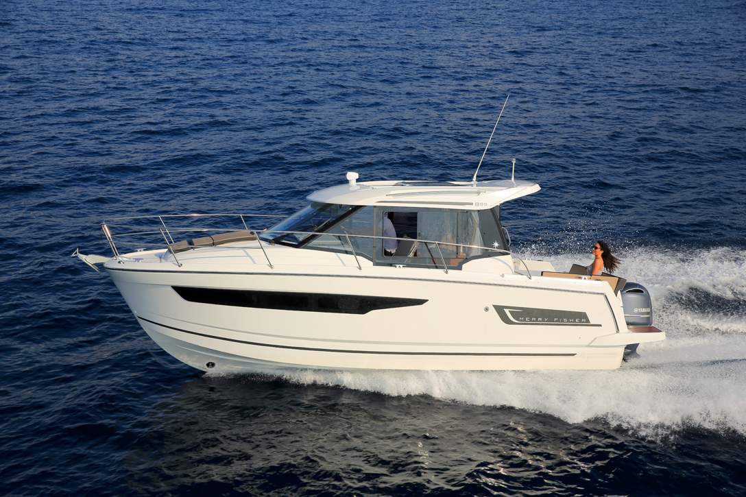 Jeanneau Merry Fisher 895 HB Exterior - 26.JPG