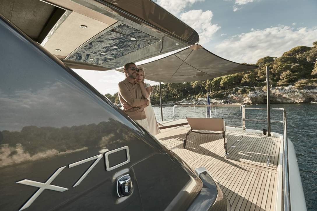 Prestige X70 Exterior - 20.JPG