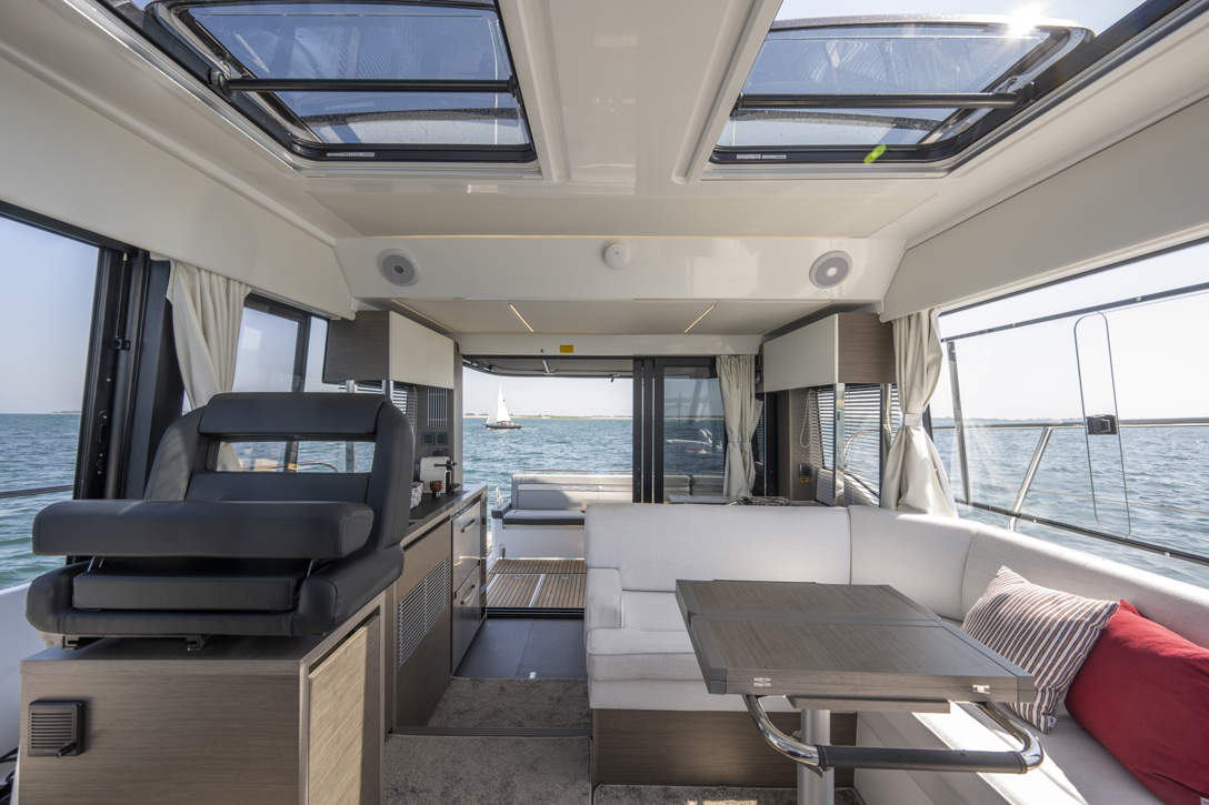 MERRY FISHER 1295COUPE IMAGE INTERIOR