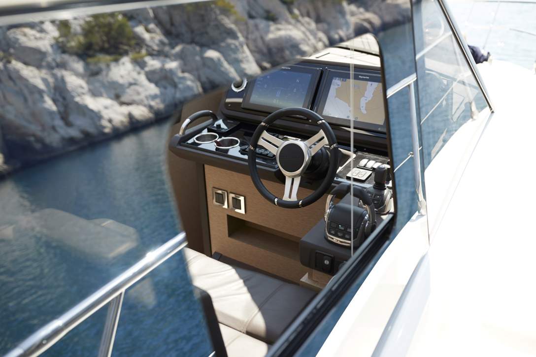 Prestige 460 S Interior - 14.JPG