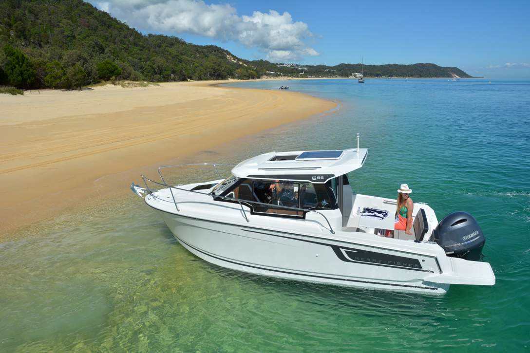 Jeanneau Merry Fisher 695 Serie 2 HB Exterior - 7.JPG