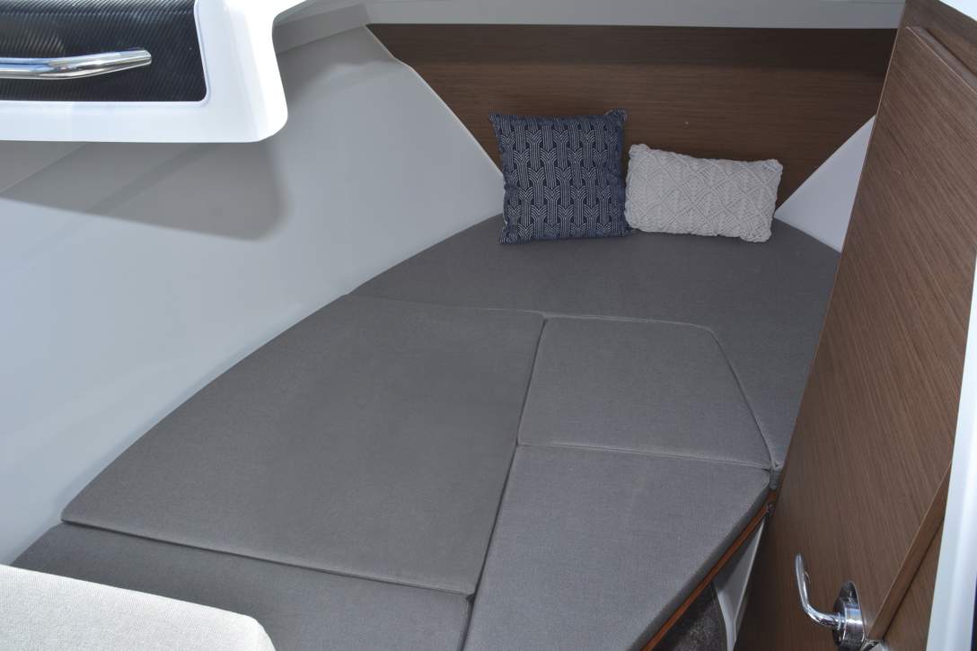 Jeanneau Merry Fisher 695 Serie 2 HB Interior - 6.JPG