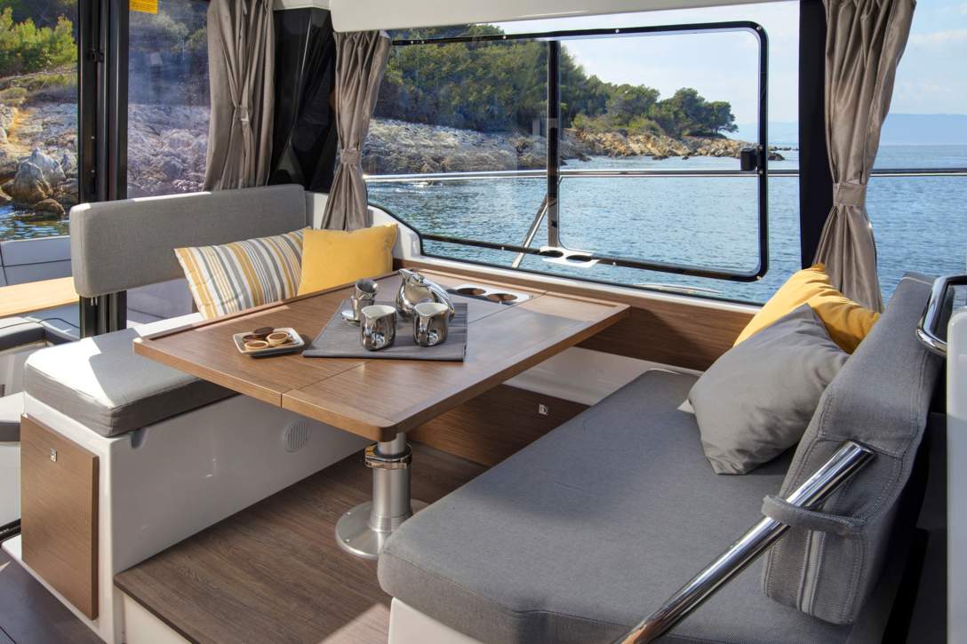 Jeanneau Merry Fisher 1095 HB Interior - 33.JPG