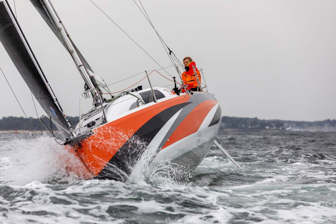 Jeanneau Sun Fast 3300 Exterior - 30.JPG