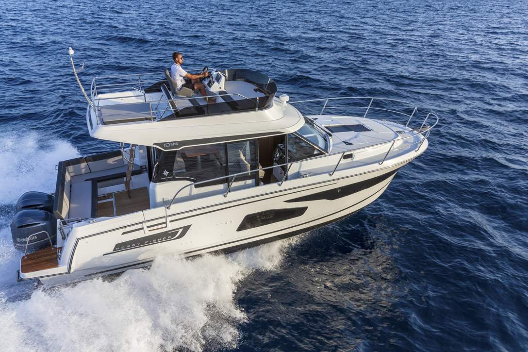 Jeanneau Merry Fisher 1095 Fly HB Exterior - 5.JPG