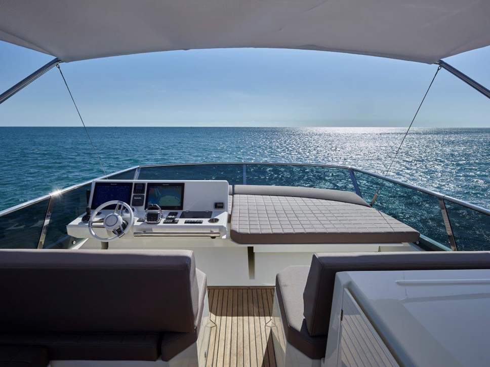 Prestige 630 Flybridge Interior - 3.jpg