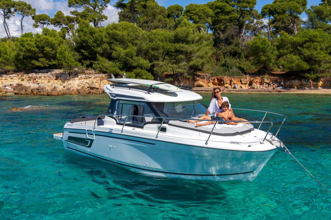 Jeanneau Merry Fisher 795 Serie 2 HB Exterior - 41.JPG