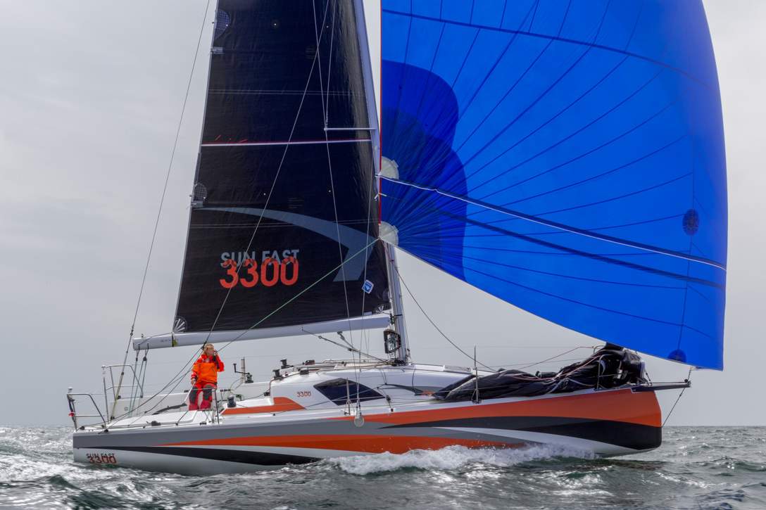 Jeanneau Sun Fast 3300 Exterior - 28.JPG