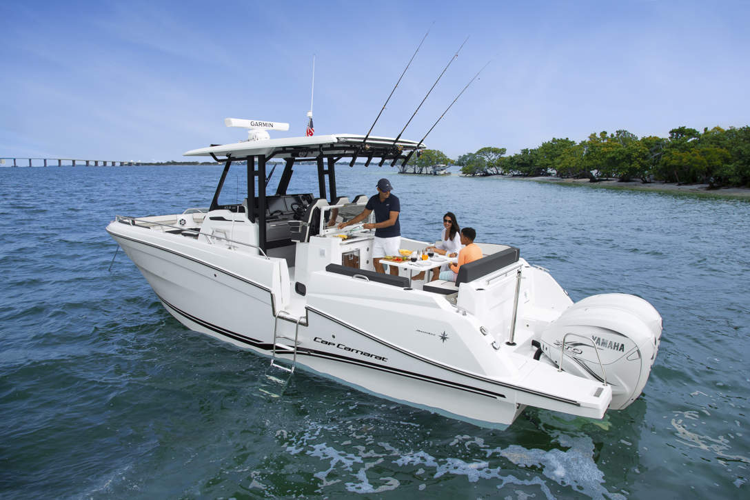 CAP CAMARAT 10.5CC IMAGE EXTERIOR LIFESTYLE (2)