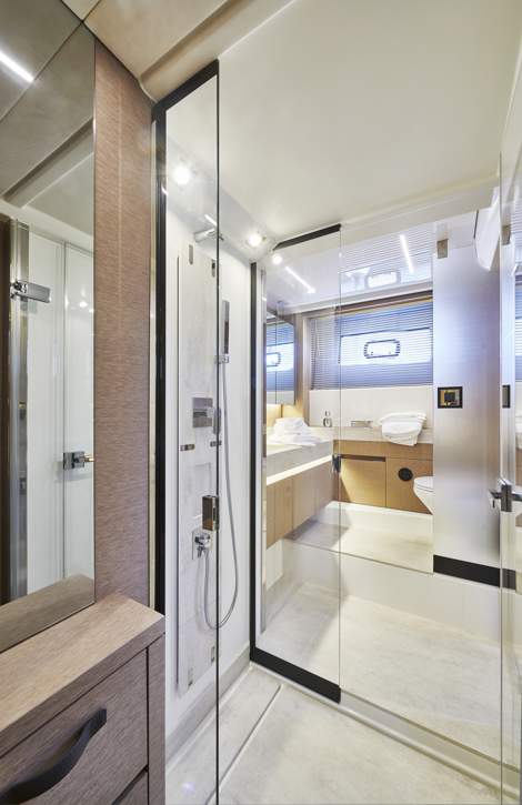 Prestige 590 Flybridge Interior - 22.JPG