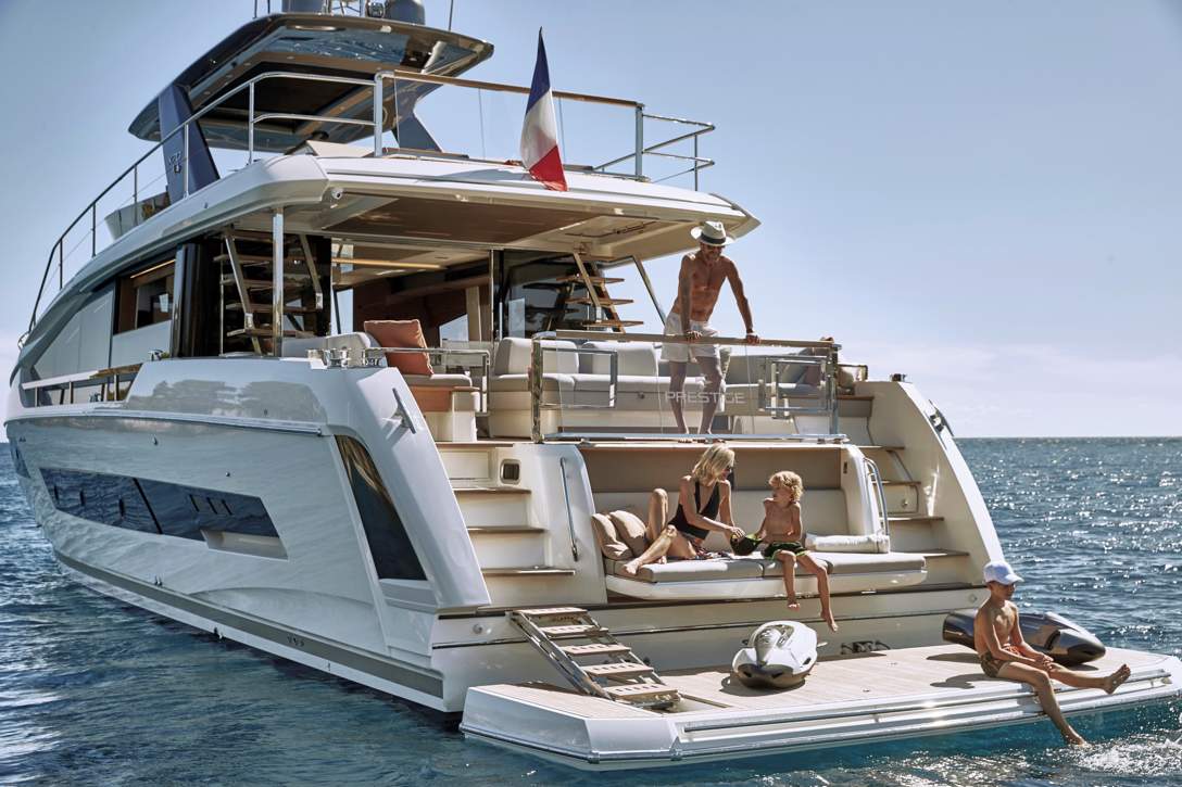 Prestige X70 Exterior - 6.JPG