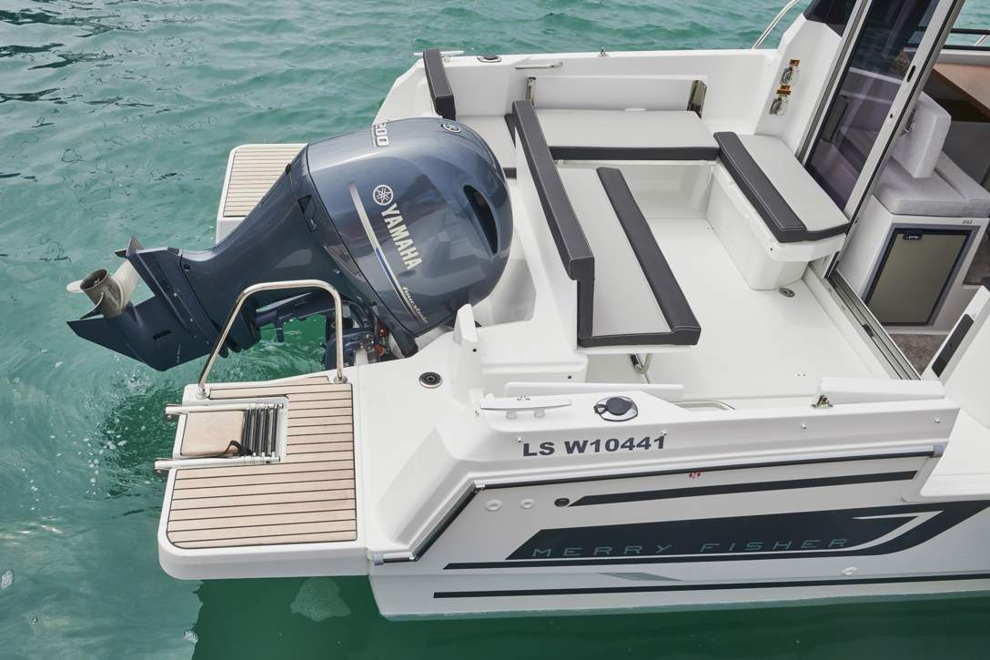 Jeanneau Merry Fisher 795 Serie 2 HB Exterior - 29.JPG