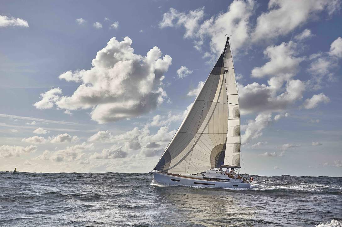 Jeanneau Sun Odyssey 490 Exterior - 25.JPG