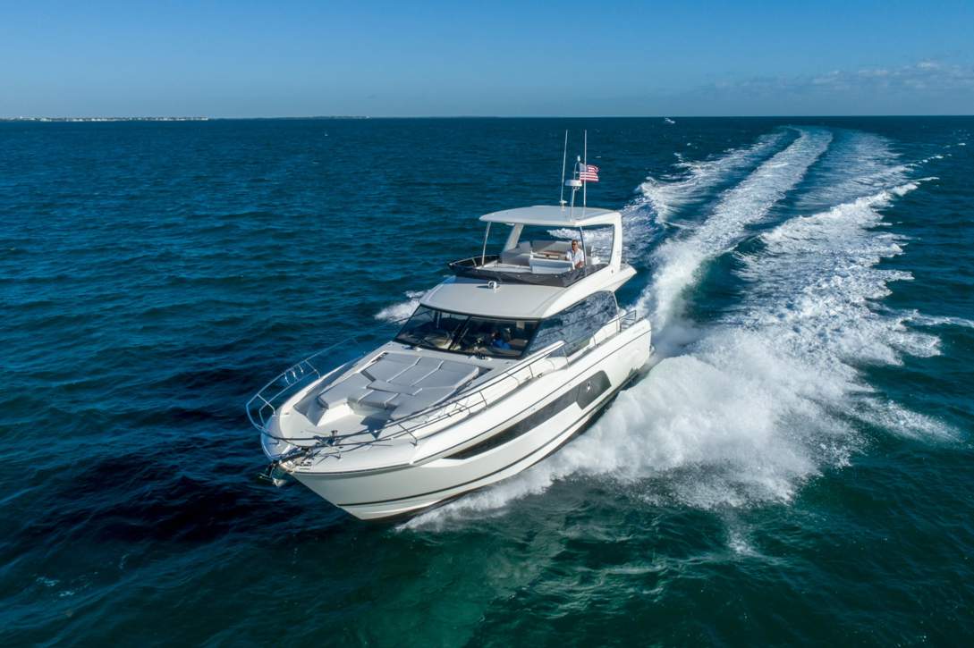 Prestige 590 Flybridge Exterior - 59.JPG