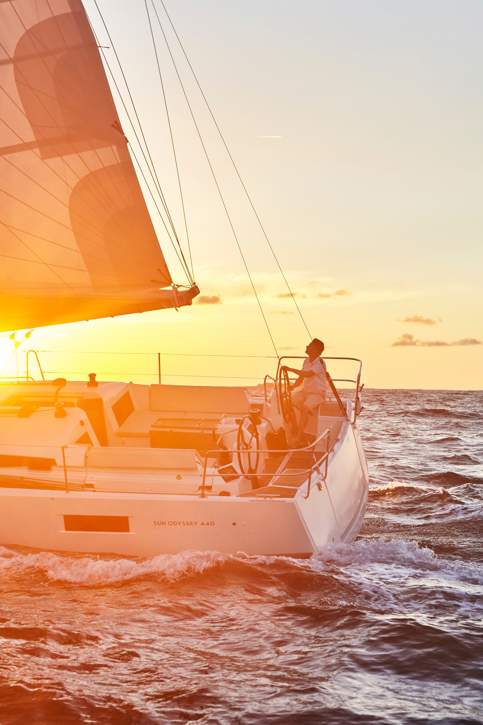 Jeanneau Sun Odyssey 440 Exterior - 5.JPG