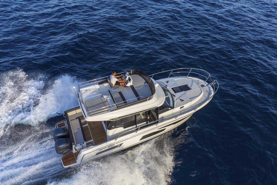 Jeanneau Merry Fisher 1095 Fly HB Exterior - 1.JPG