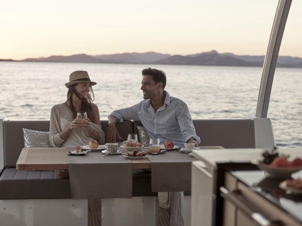 Prestige 630 Flybridge Exterior - 26.JPG