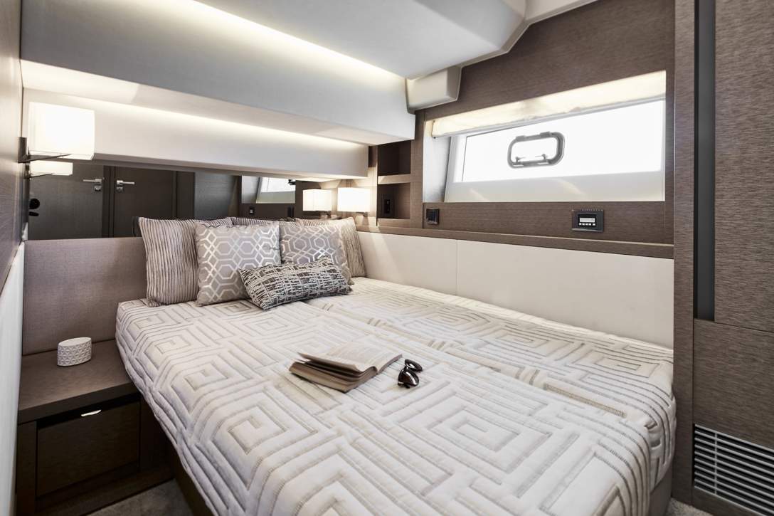 Prestige 630 S Interior - 22.JPG