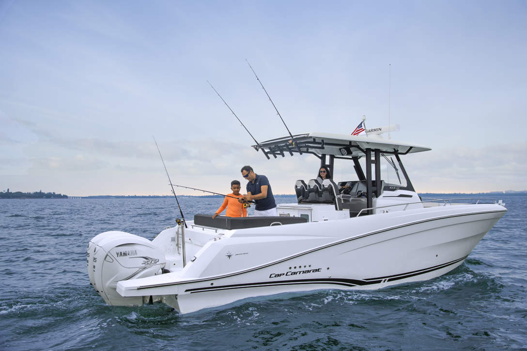 CAP CAMARAT 10.5CC IMAGE EXTERIOR LIFESTYLE