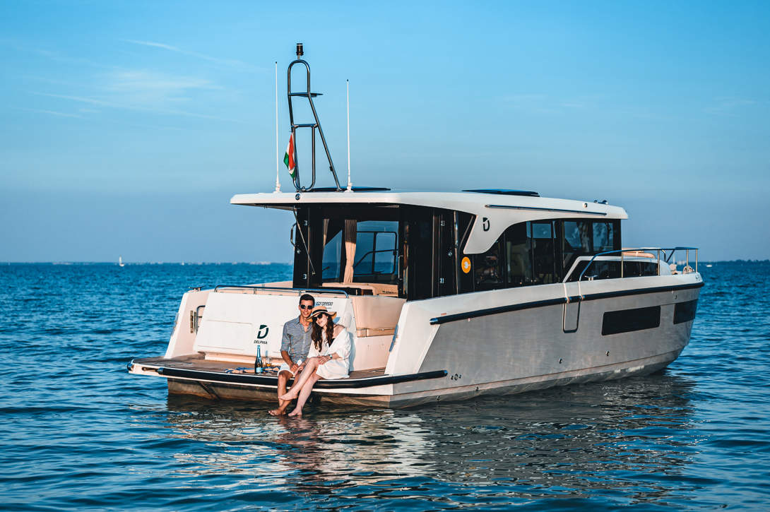 DELPHIA 11 SEDAN IMAGE EXTERIOR BALATON 18