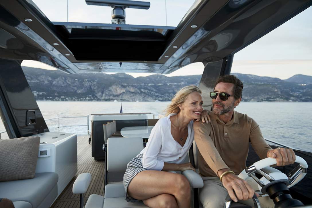 Prestige X70 Exterior - 38.JPG