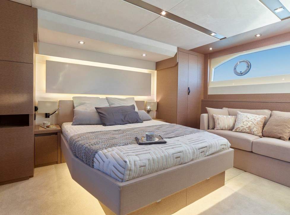 Prestige 630 Flybridge Interior - 11.jpg