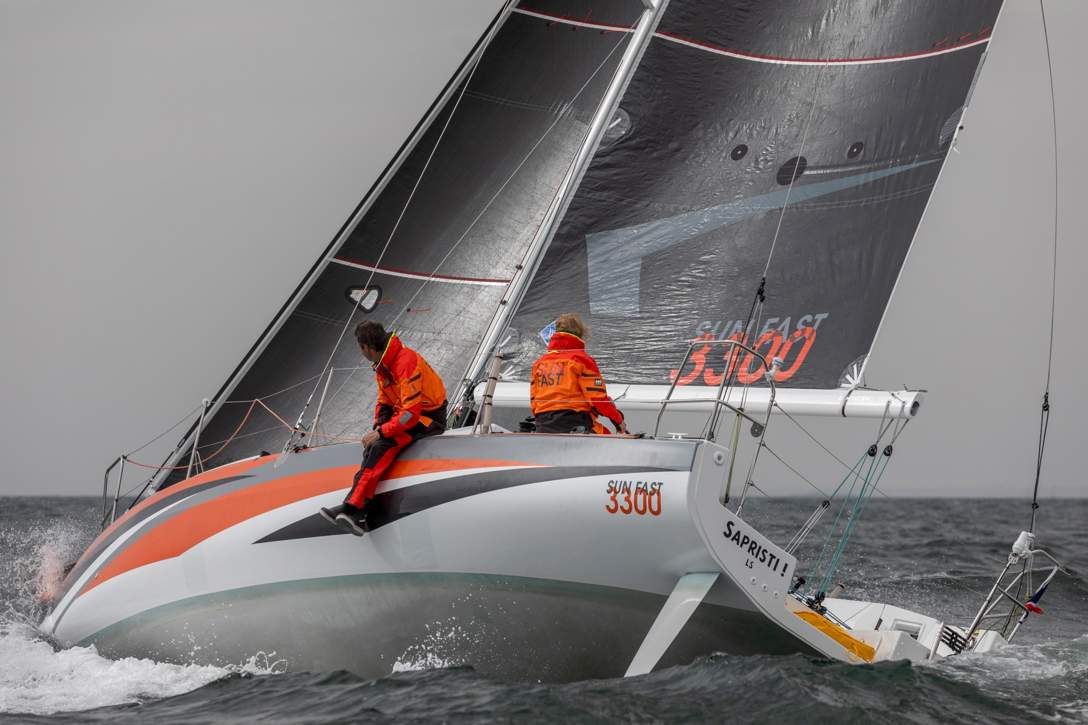 Jeanneau Sun Fast 3300 Exterior - 32.JPG