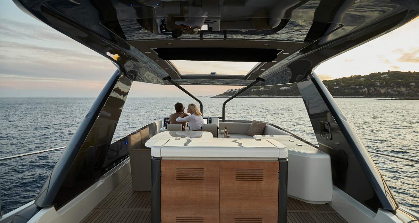 Prestige X70 Exterior - 26.JPG