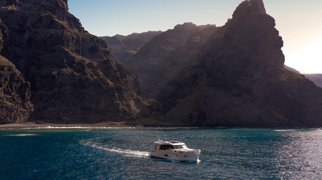 Greenline48hybrid5