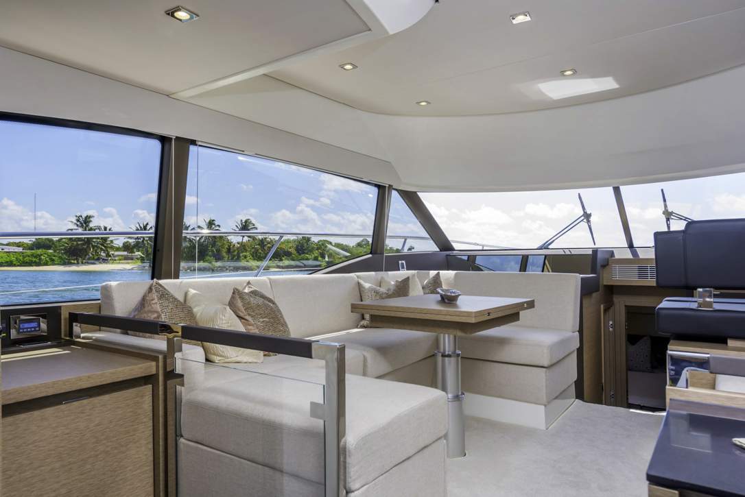 Prestige 460 Flybridge Interior - 29.JPG