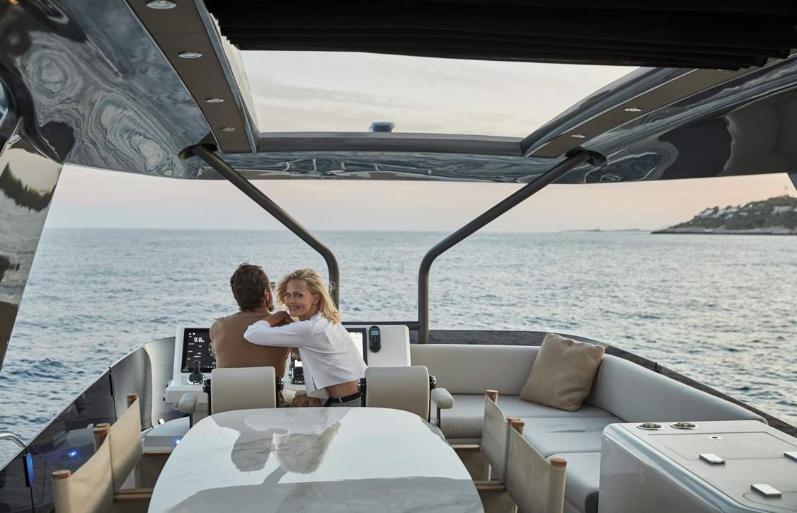 Prestige X70 Exterior - 7.JPG